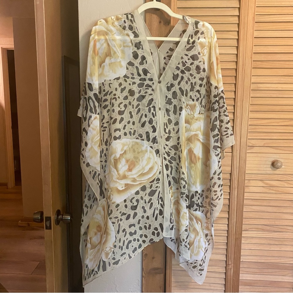 Kokomo Unlimited Sheer Caftan Poncho Leopard Rose Boho Resort Wear Cover Up OS